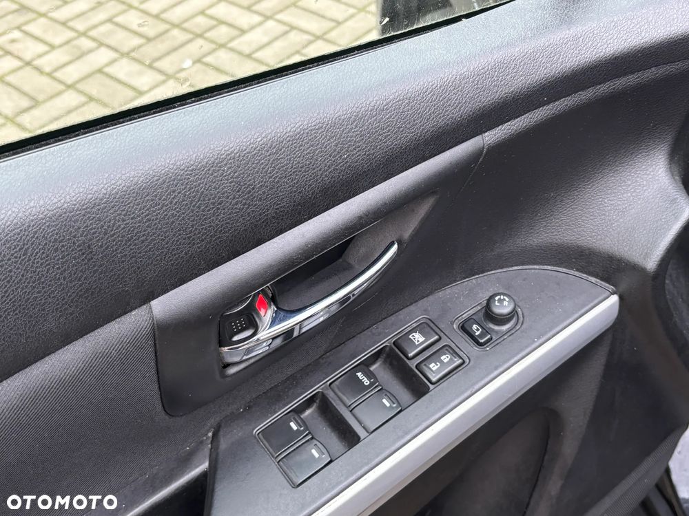 Suzuki SX4 S-Cross 1.6 VVT 4x2 Comfort - 13