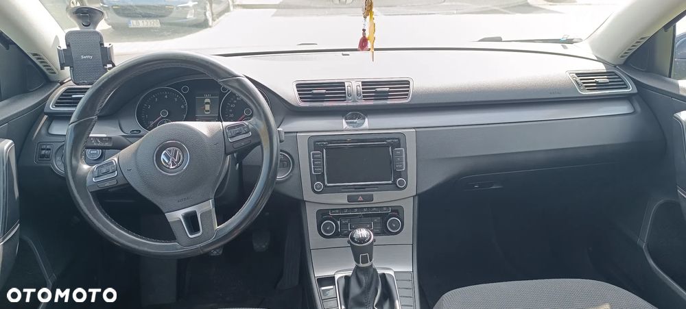 Volkswagen Passat 1.8 TSI Comfortline - 3