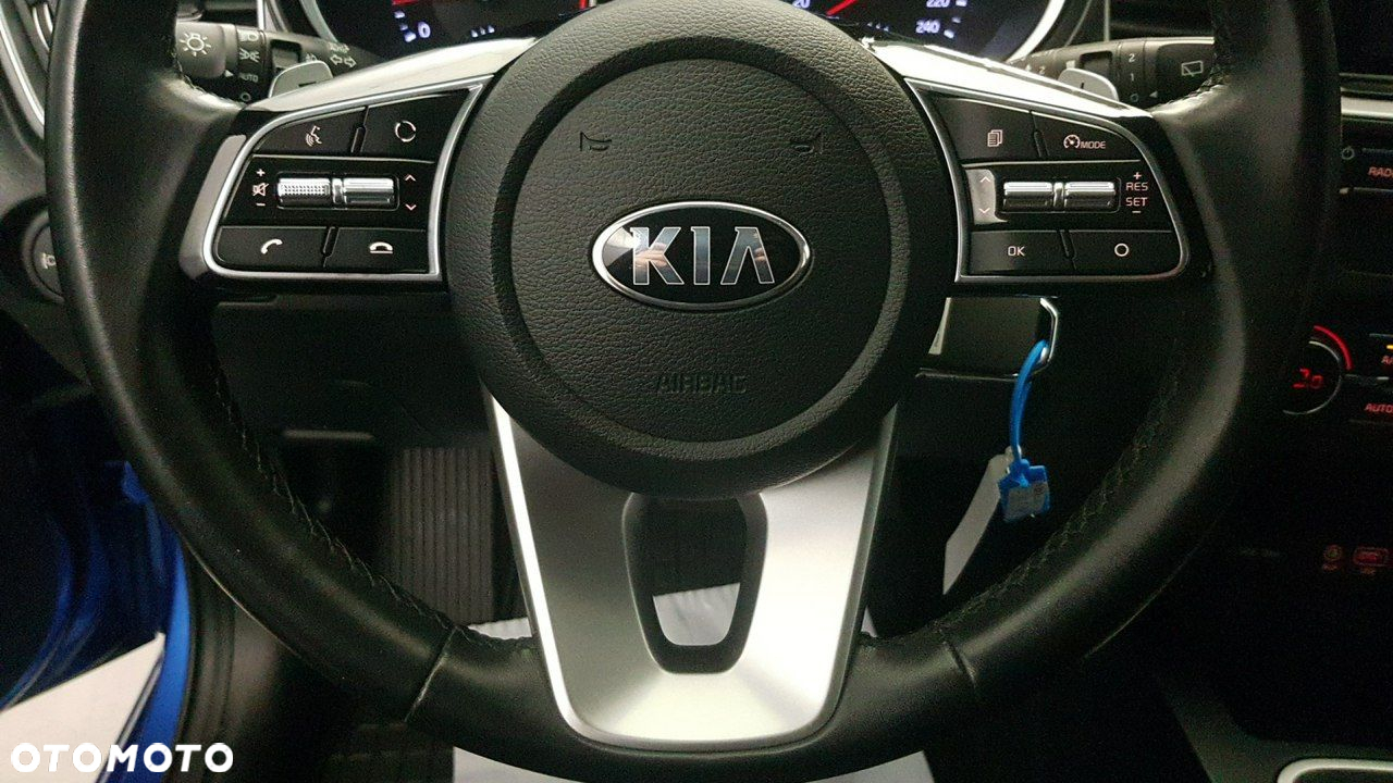 Kia Ceed - 27