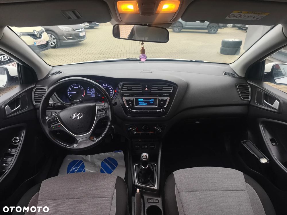 Hyundai i20 1.2 Elegant - 6
