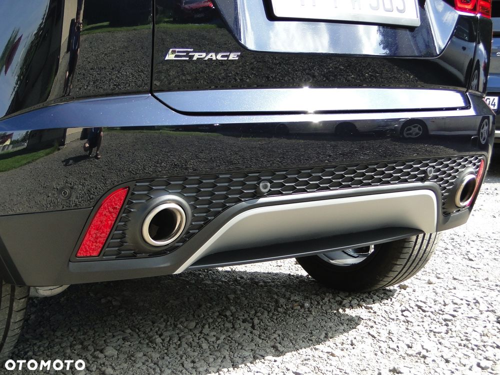 Jaguar E-Pace P250 AWD S - 11