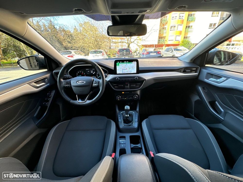 Ford Focus SW 1.0 EcoBoost Business - 30