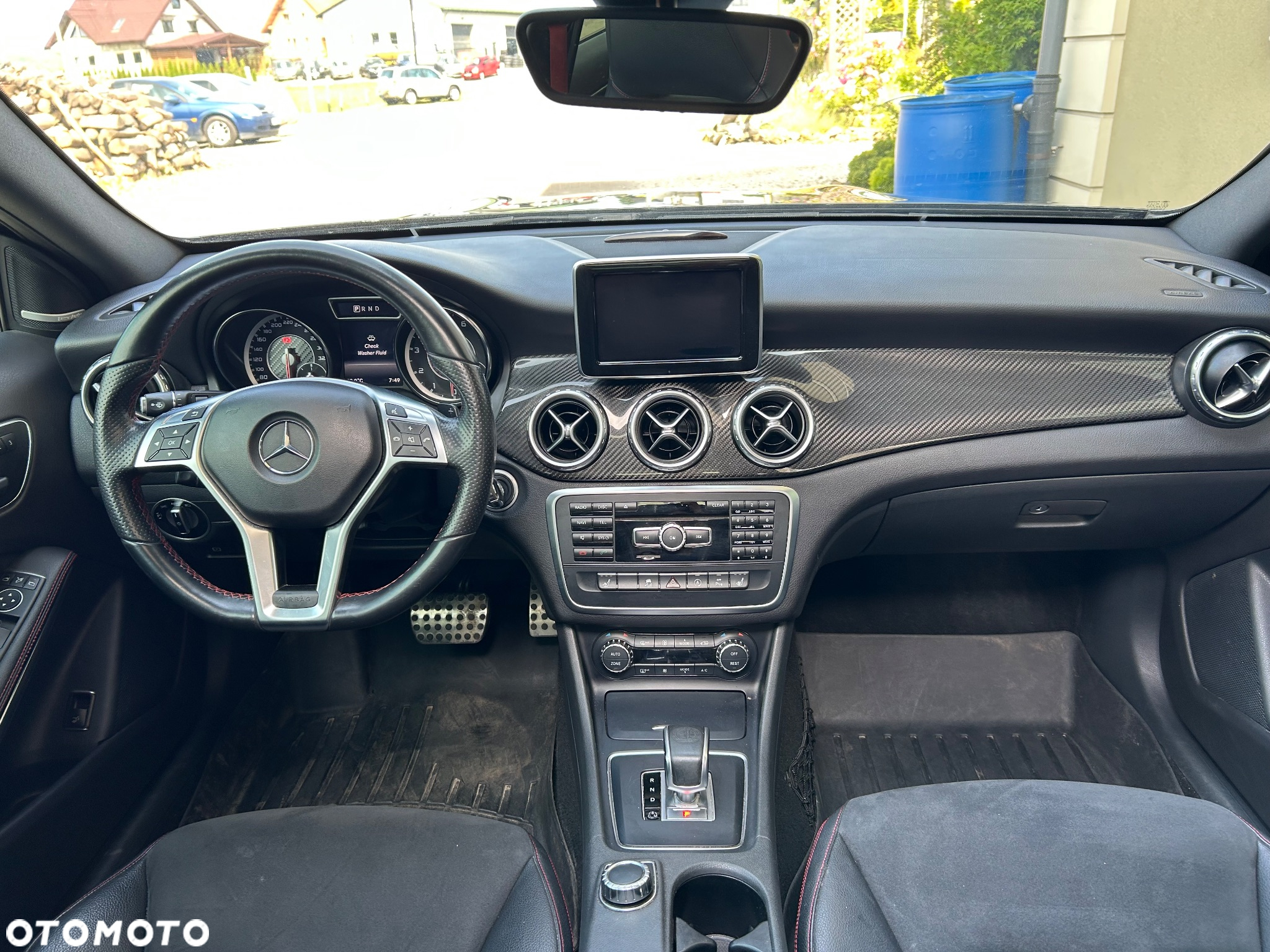 Mercedes-Benz GLA 45 AMG 4Matic 7G-DCT - 12
