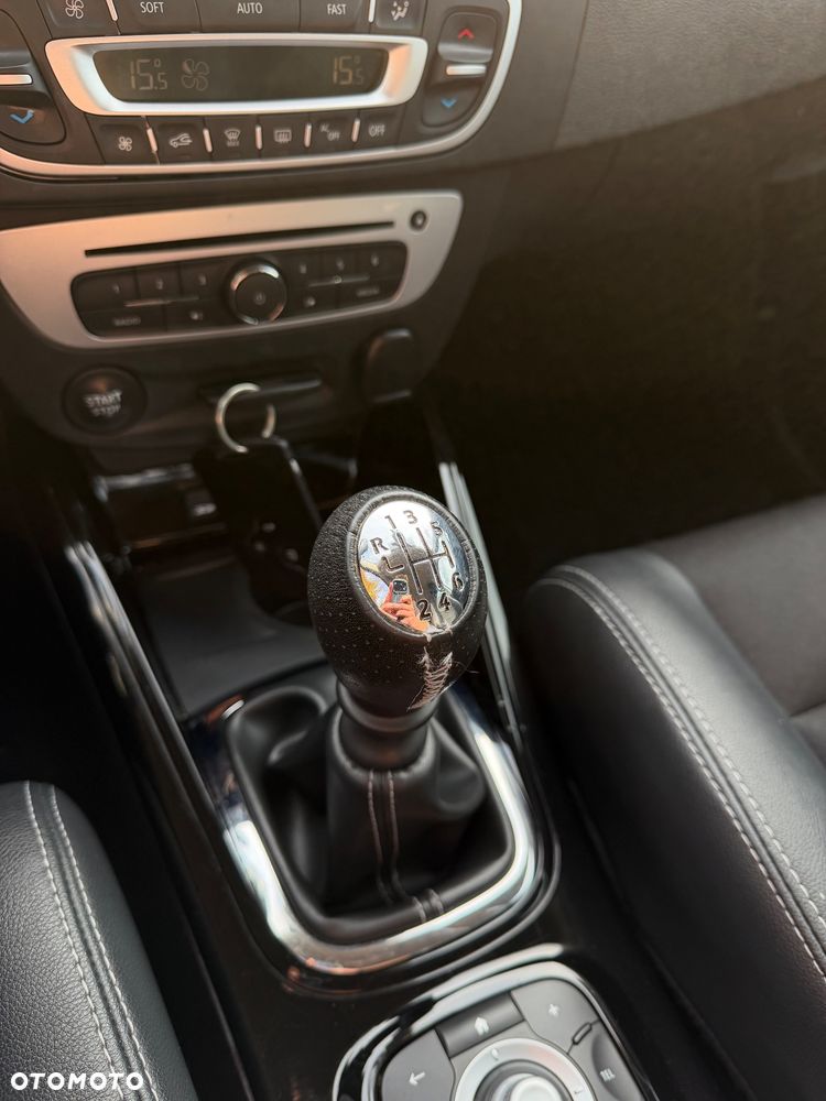 Renault Megane ENERGY TCe 130 BOSE EDITION - 23
