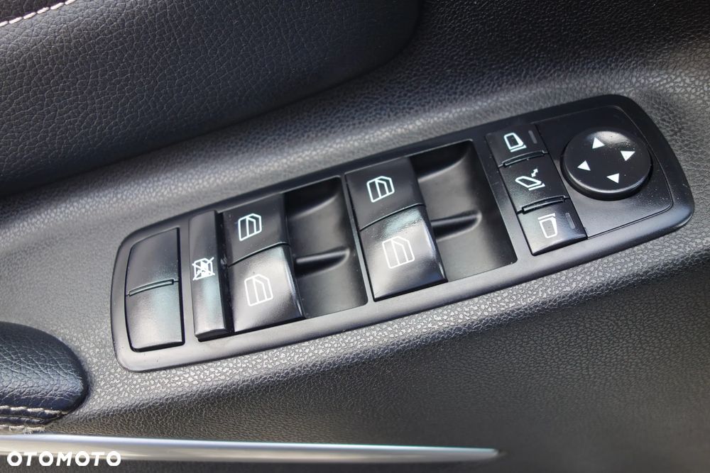 Mercedes-Benz ML 350 CDI 4-Matic - 38
