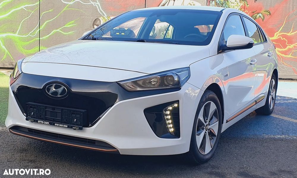 Hyundai IONIQ 120CP Exclusive - 2
