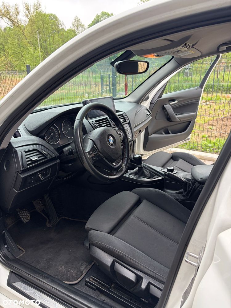 BMW Seria 1 118d Sport Line - 14