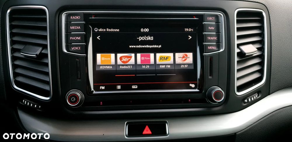 Volkswagen Sharan 2.0 TDI DSG BlueMotion Technology Beach - 35