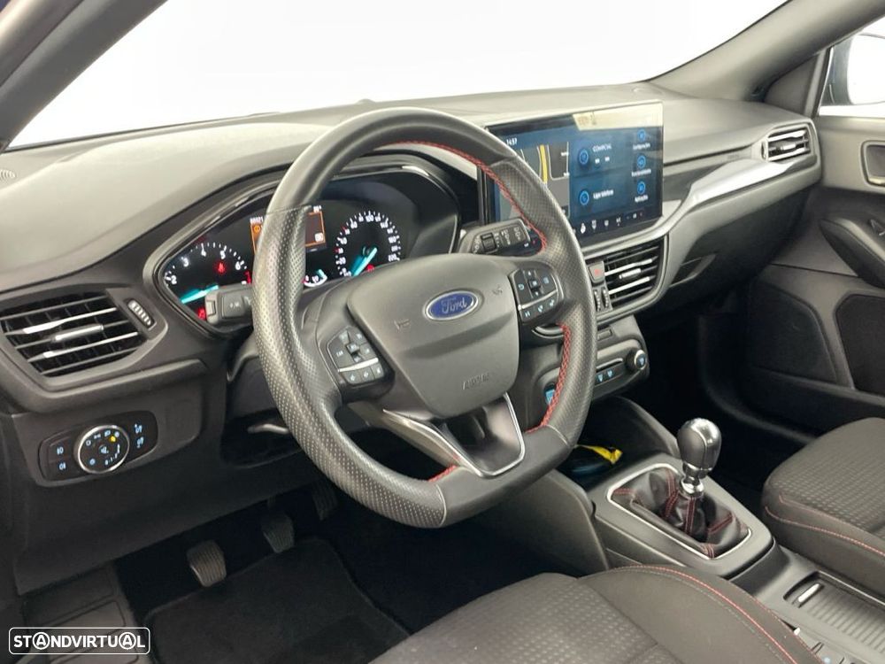 Ford Focus 1.0 EcoBoost MHEV ST-Line - 15