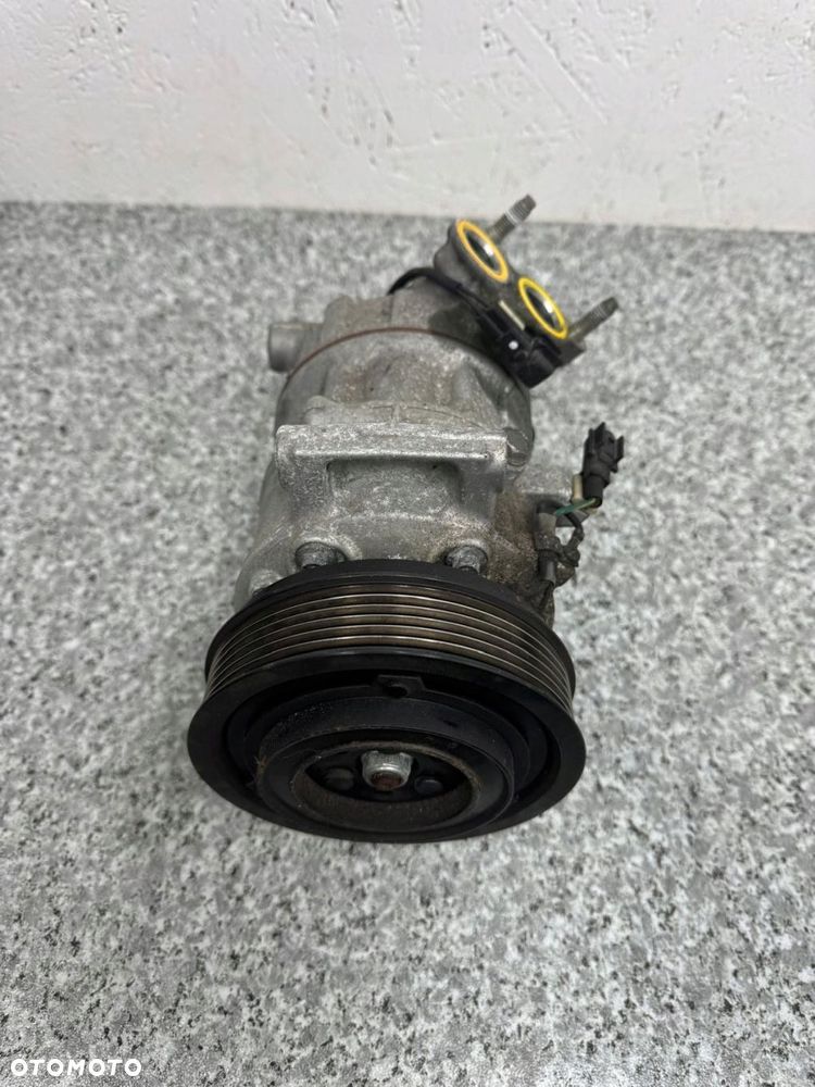 sprężarka kompresor klimatyzacji volvo v40 ii 2012-2018r 31348965 2.0 d - 3