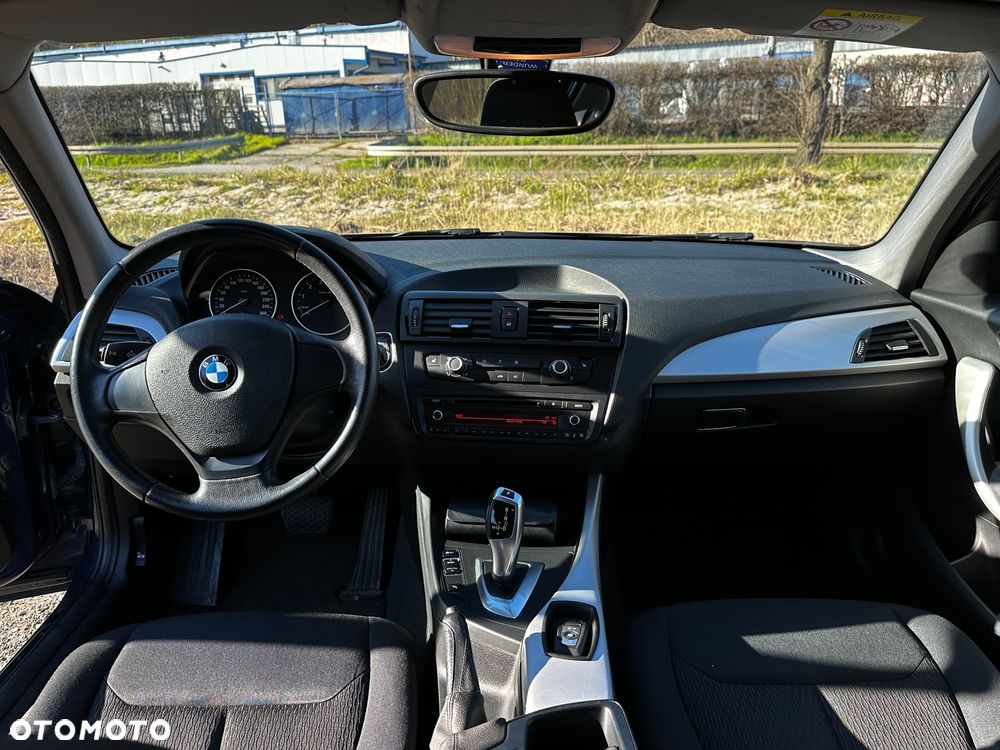 BMW Seria 1 118i - 12