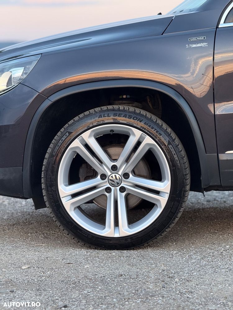 Volkswagen Tiguan 2.0 TDI SCR BlueMotion Technology Lounge Sport & Style - 23