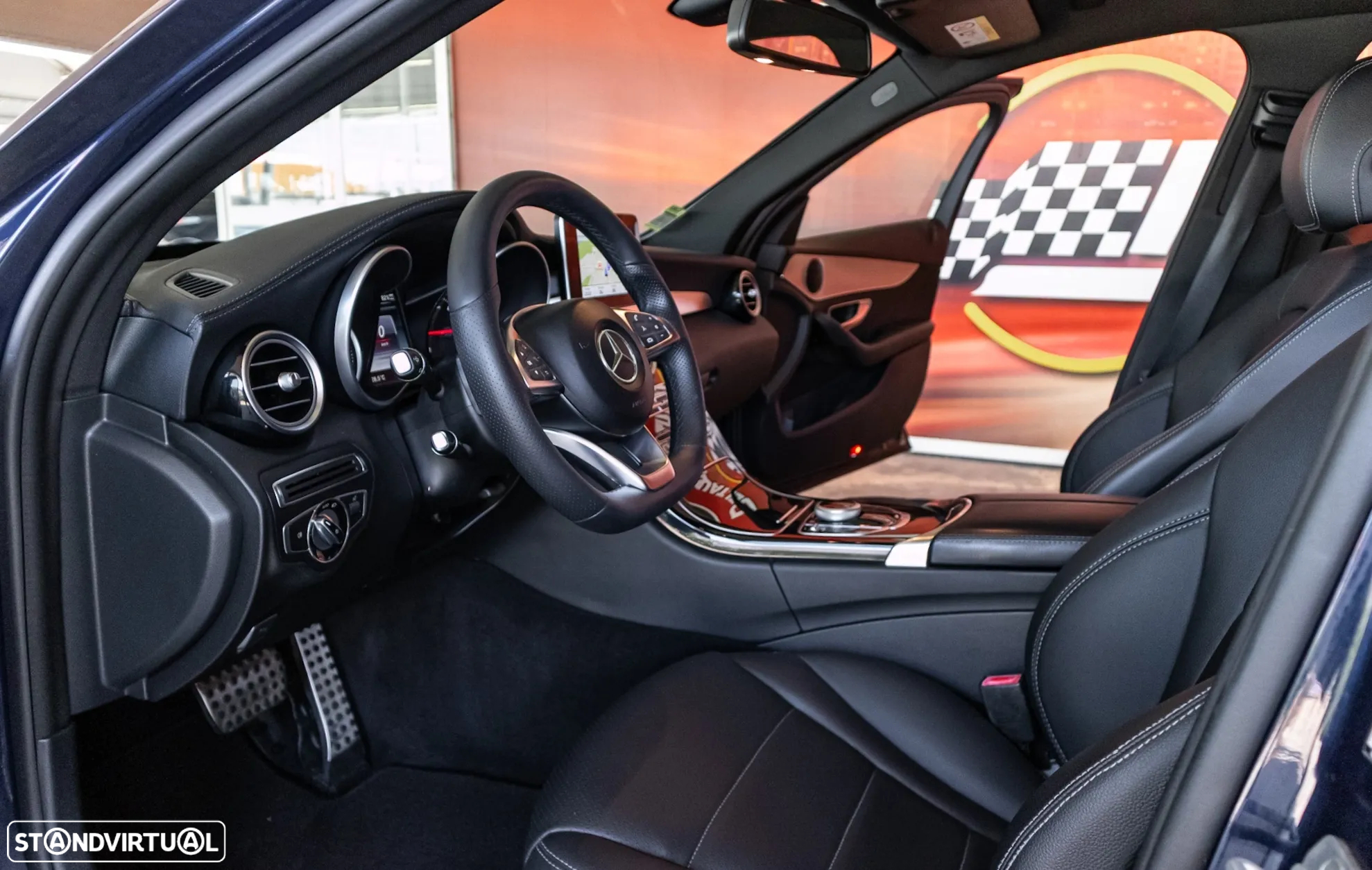 Mercedes-Benz C 300 h AMG Line - 9