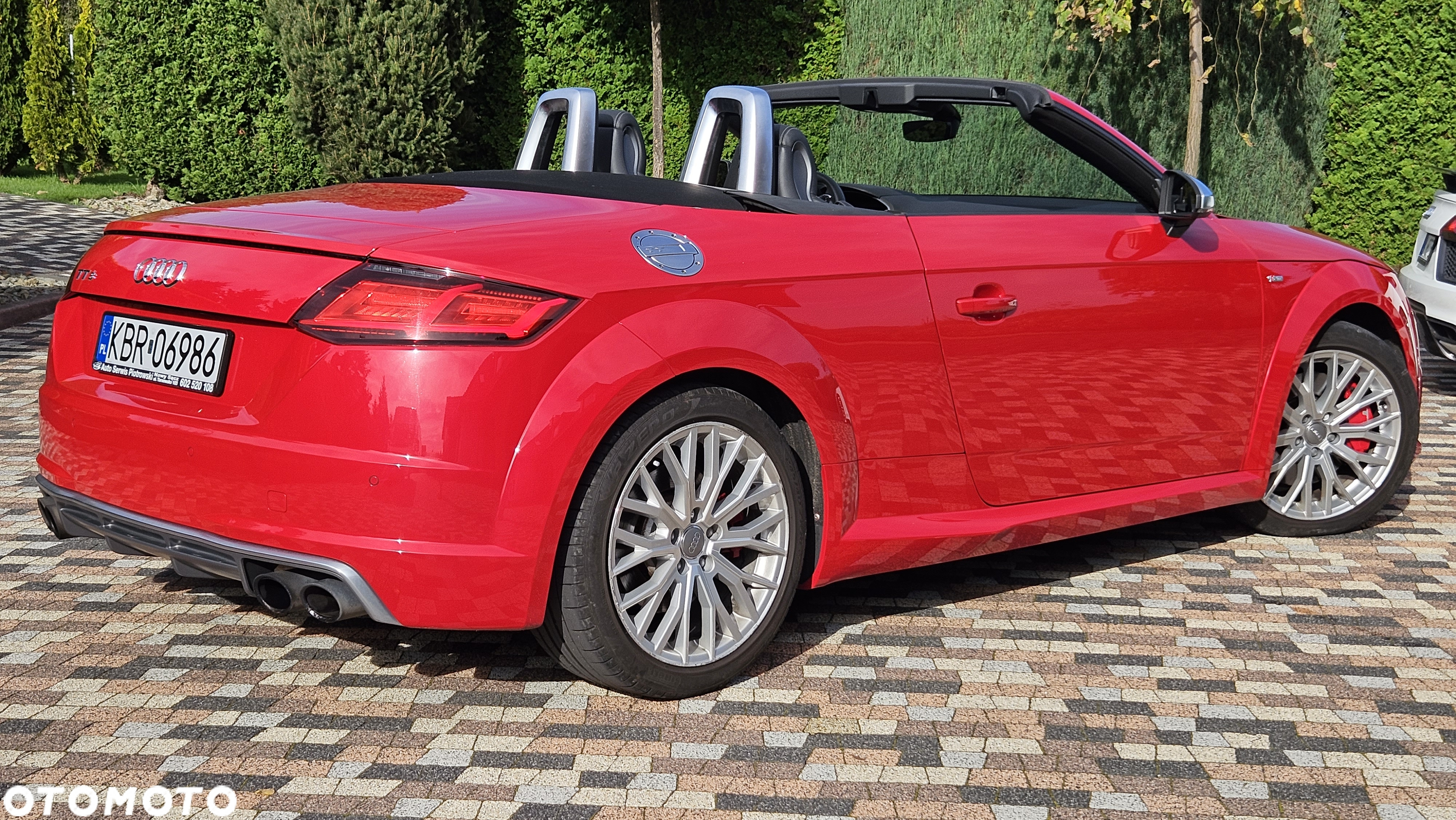 Audi TT S Coupé - 17