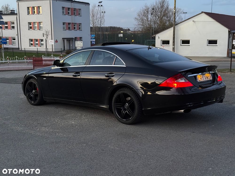 Mercedes-Benz CLS - 6