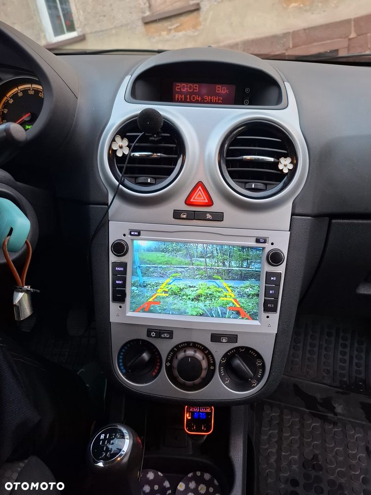 Opel Corsa 1.4 16V Color Edition - 9