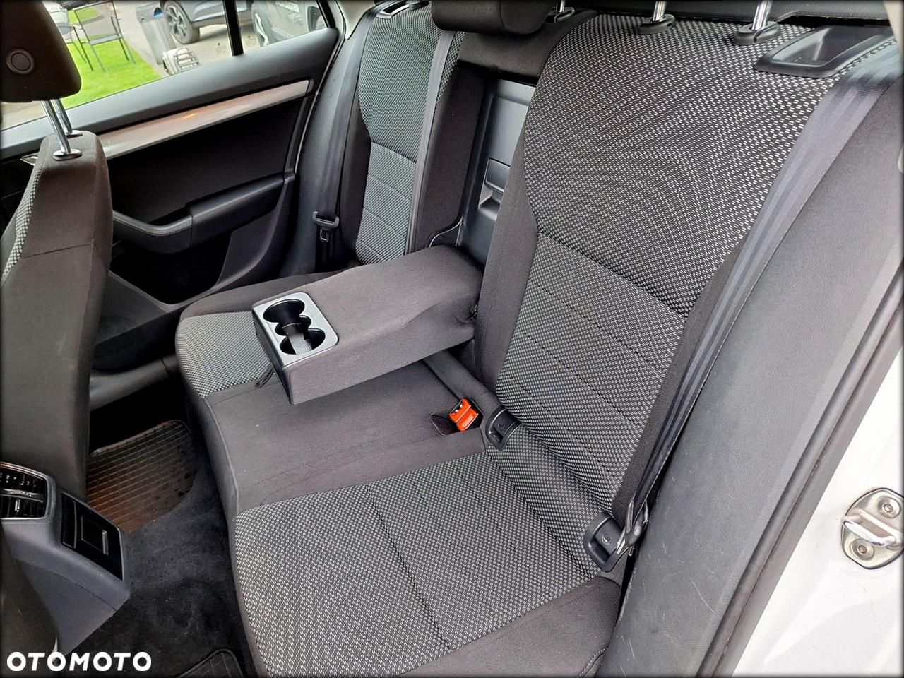 Skoda Octavia 1.6 TDI Ambition - 7