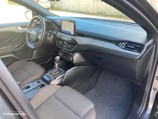 Ford Focus SW 1.0 EcoBoost Hybrid Aut. ST-LINE DESIGN - 40