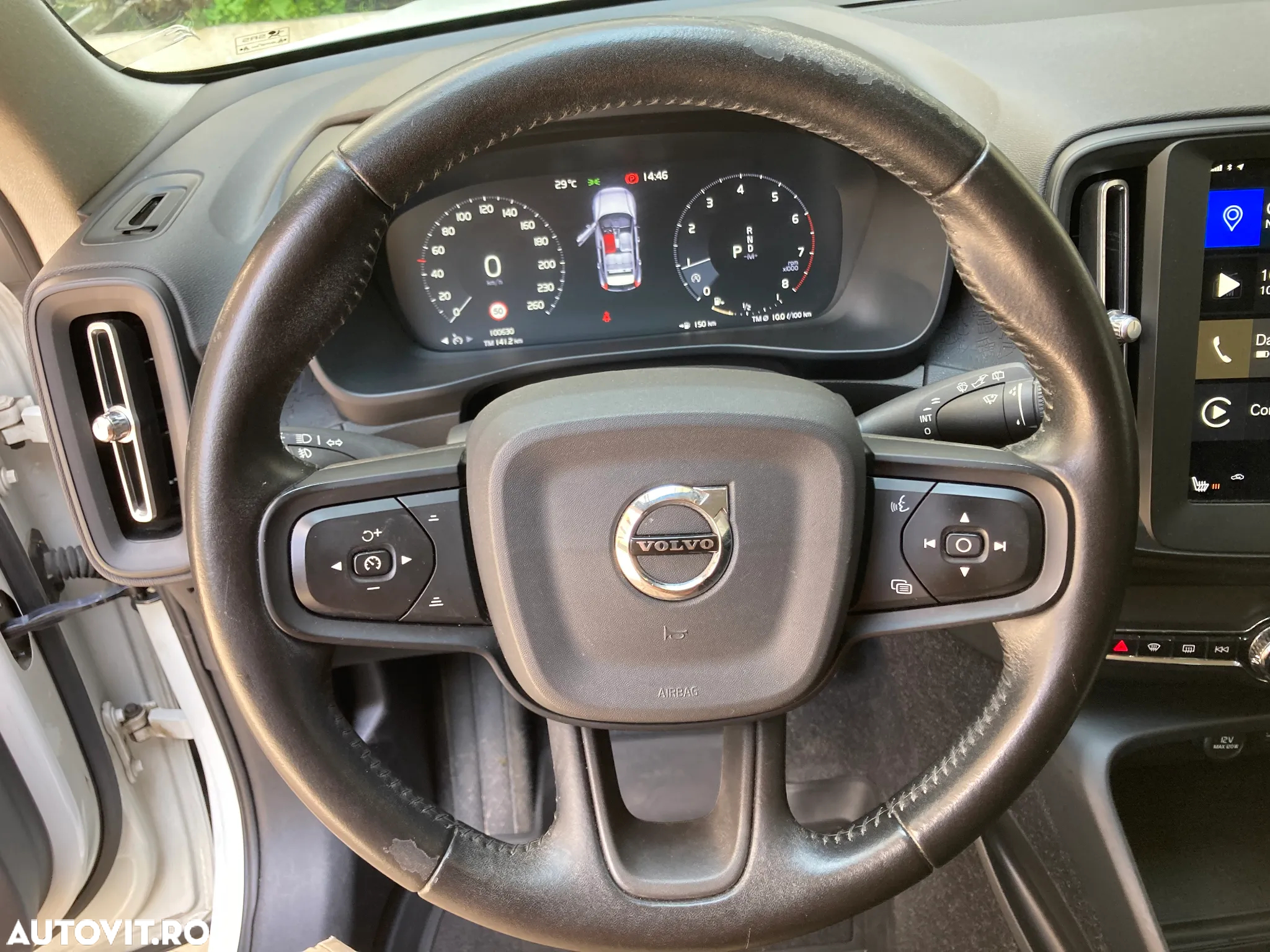 Volvo XC 40 T3 AT8 Momentum - 6