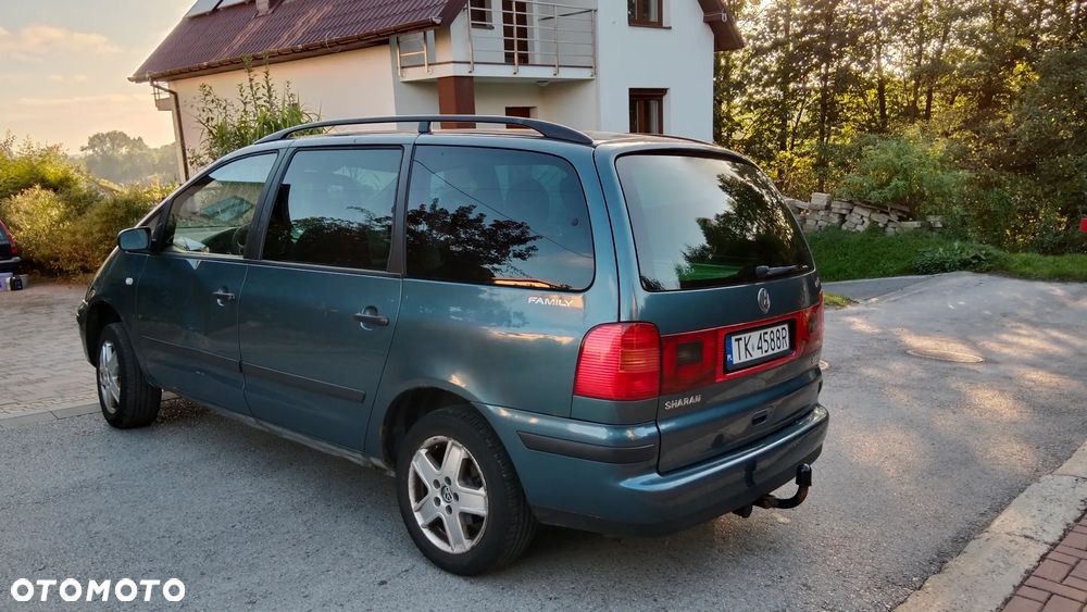 Volkswagen Sharan 2.0 Basis - 3