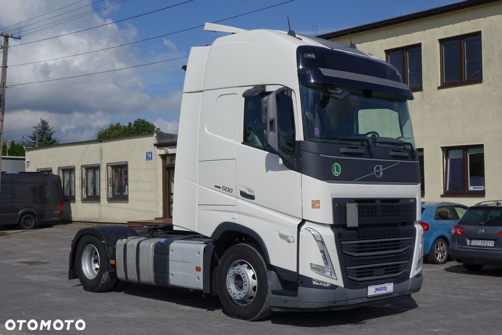 Volvo FH 500 EURO 6 / GLOBETROTTER XL / STANDARD / AUTOMAT / KLIMATYZACJA POSTOJOWA / LODÓWKA / NAVI / DWA ZBIORNIKI - 3