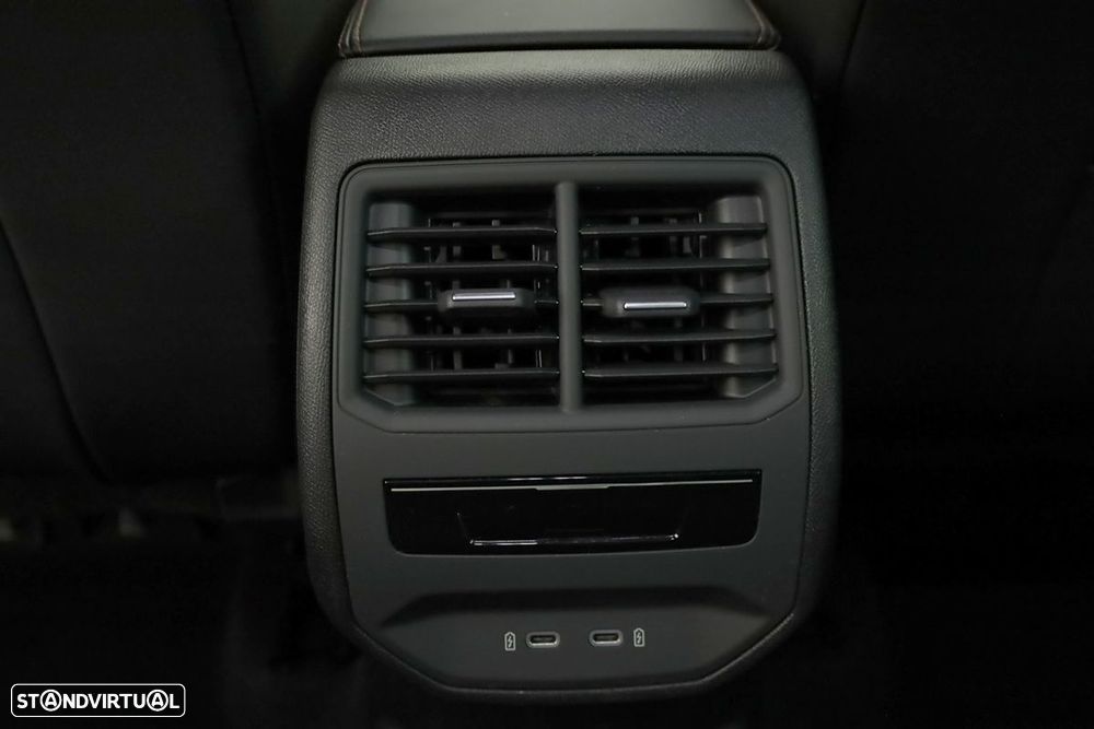 Cupra Formentor 1.4 e-Hybrid DSG - 22