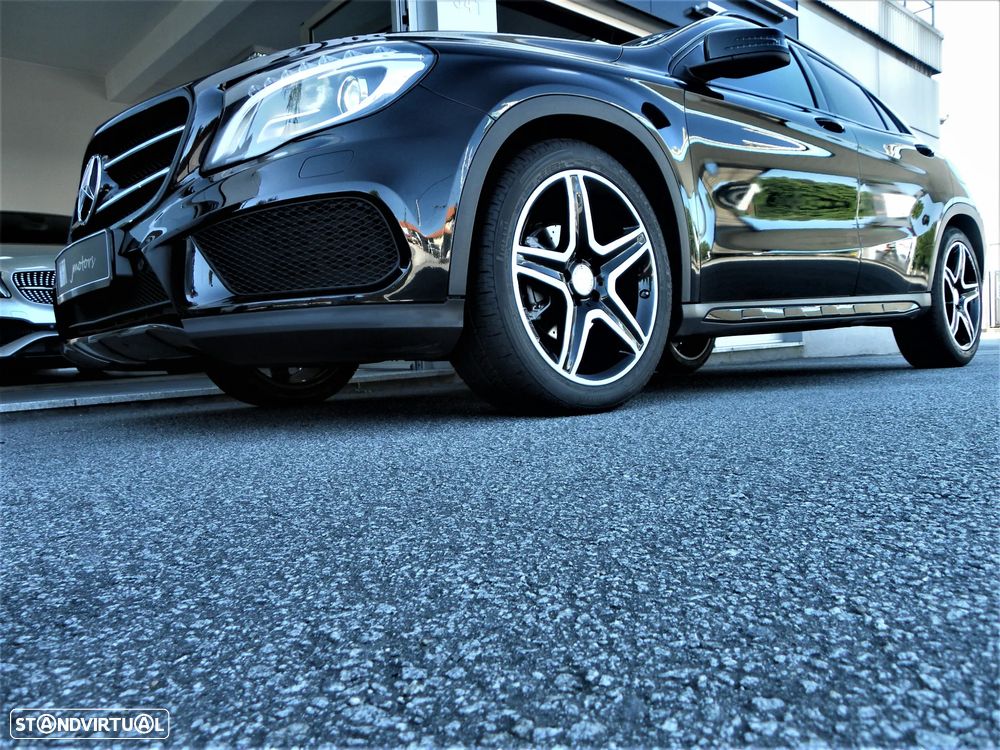 Mercedes-Benz GLA 180 d AMG Line - 8