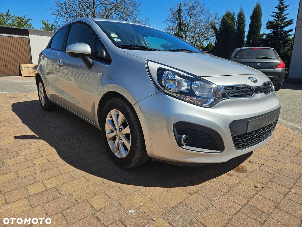 Kia Rio 1.1 CRDI Dream Team Edition - 10
