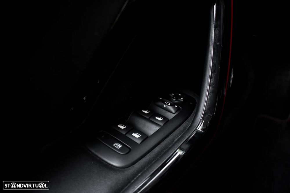 Peugeot 2008 1.2 PureTech GT Line - 16