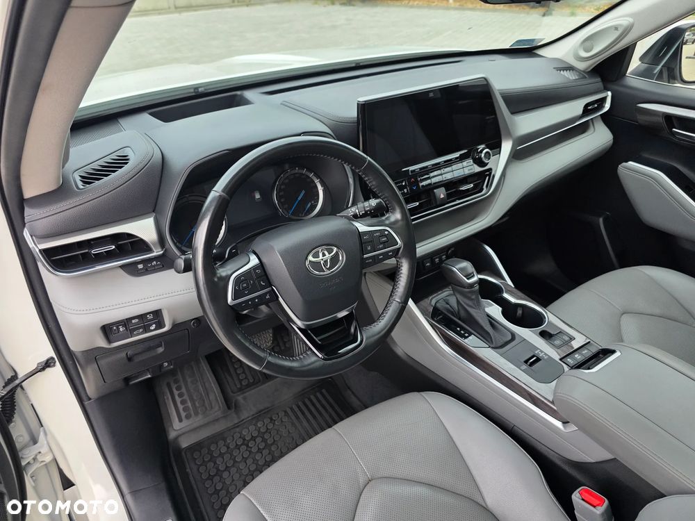 Toyota Highlander 2.5 Hybrid Executive - 20