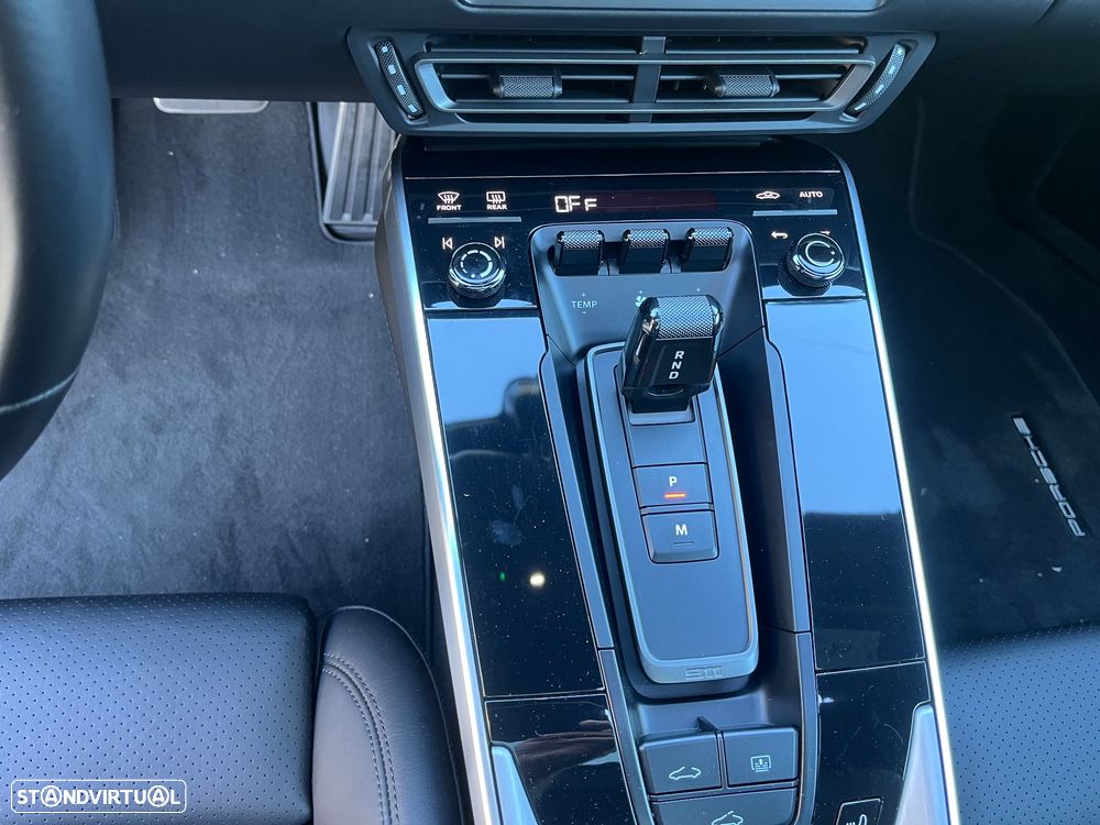 Porsche 911 (992) Carrera S PDK - 23