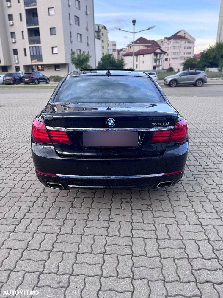 BMW Seria 7 740d - 4