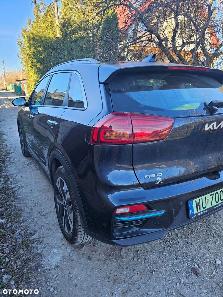Kia Niro 64kWh L - 6