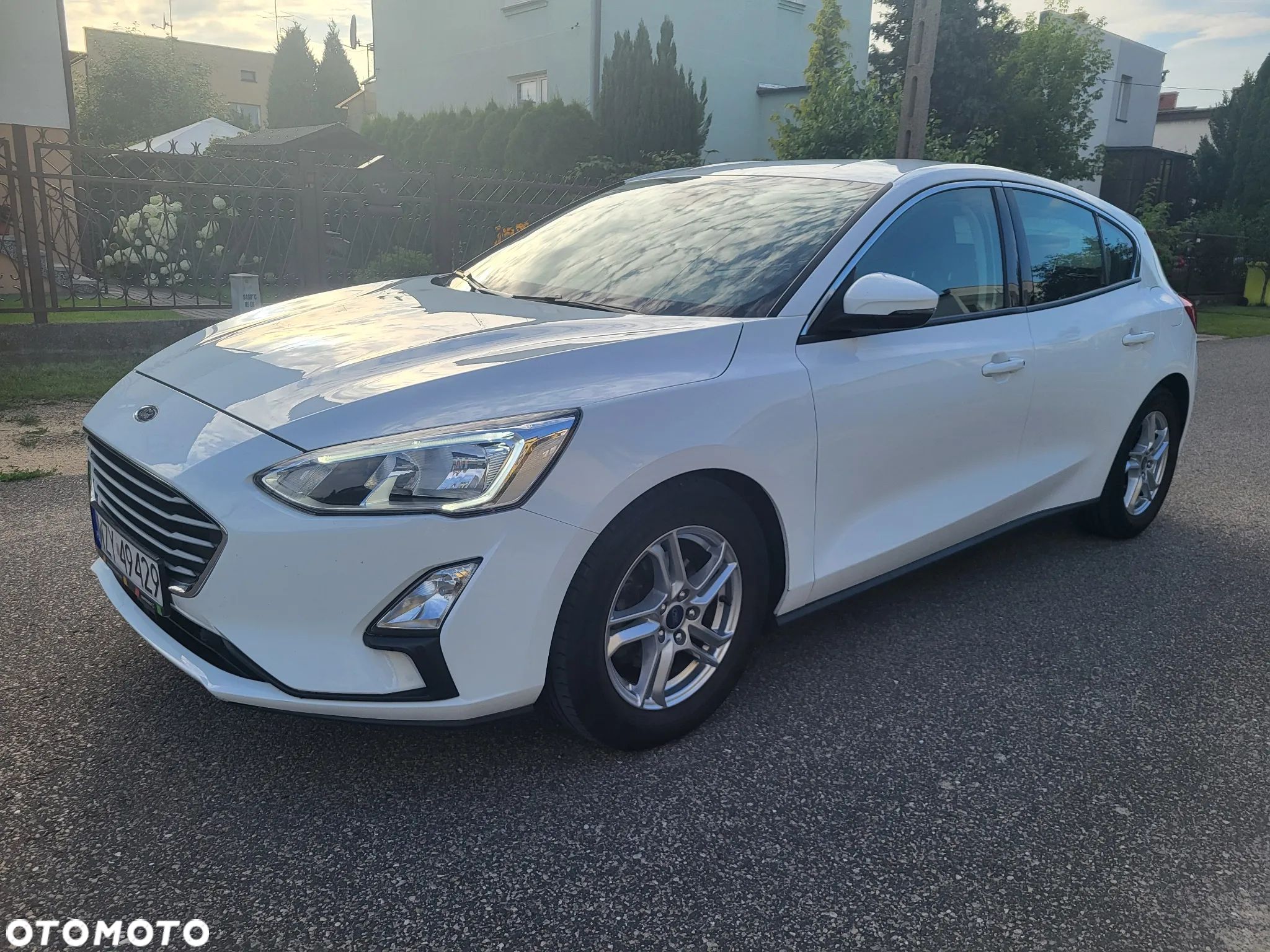 Ford Focus 1.0 EcoBoost Trend Edition Business - 1