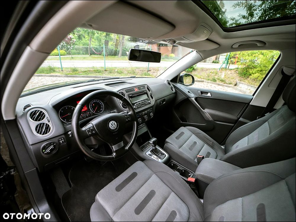 Volkswagen Tiguan - 15