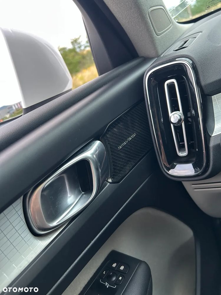 Volvo XC 40 D3 AWD Momentum - 17