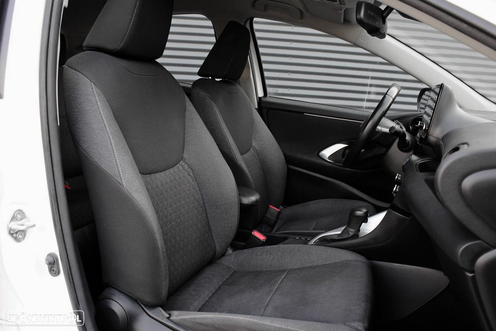 Toyota Yaris 1.5 HDF Comfort - 31