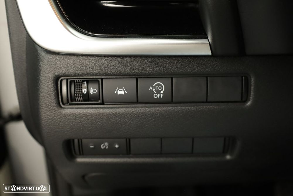 Nissan Qashqai 1.3 DIG-T N-Connecta Xtronic - 19