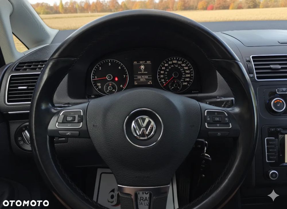 Volkswagen Touran 1.6 TDI DPF Highline - 10