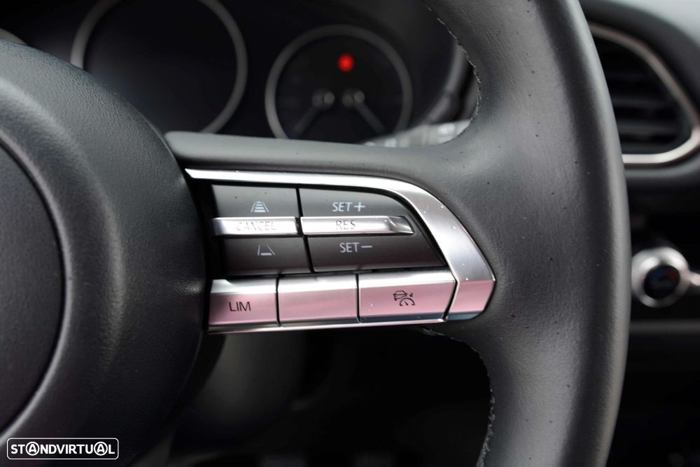 Mazda CX-30 1.8 Sky-D Evolve i-Active - 27