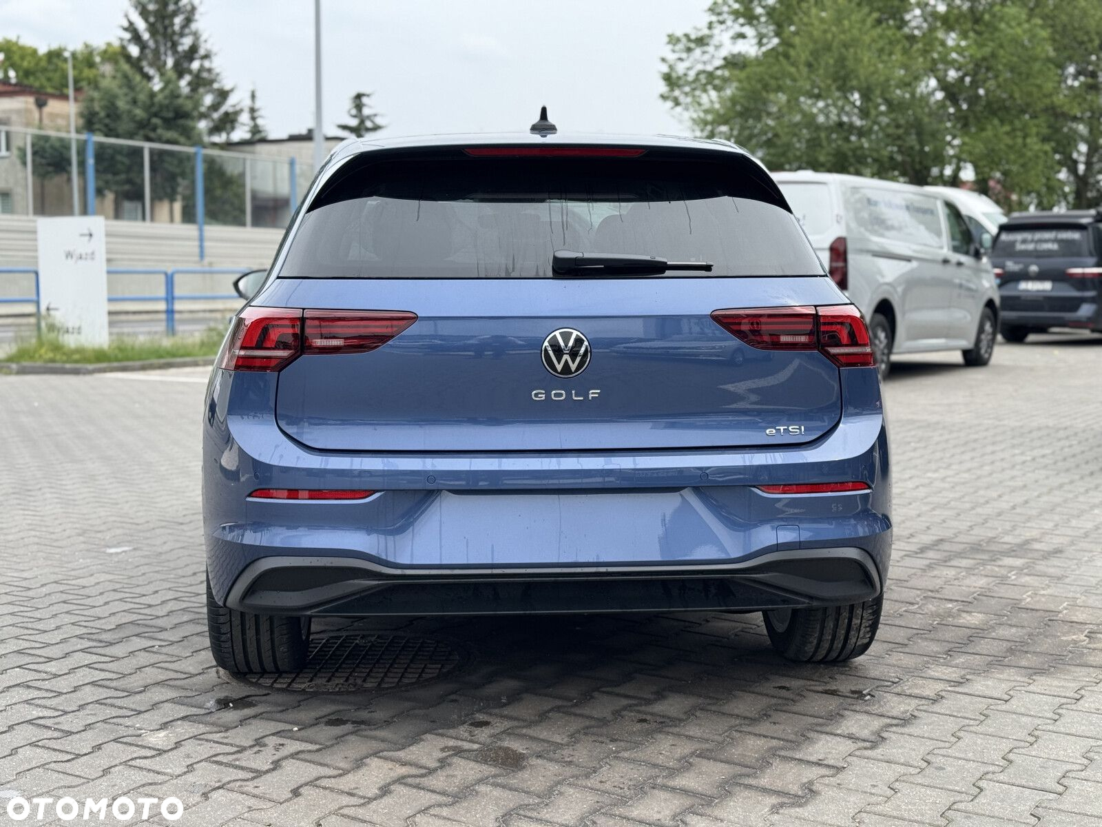 Volkswagen Golf - 8