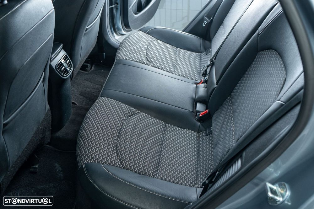 Kia XCeed 1.6 GDi PHEV Tech - 10