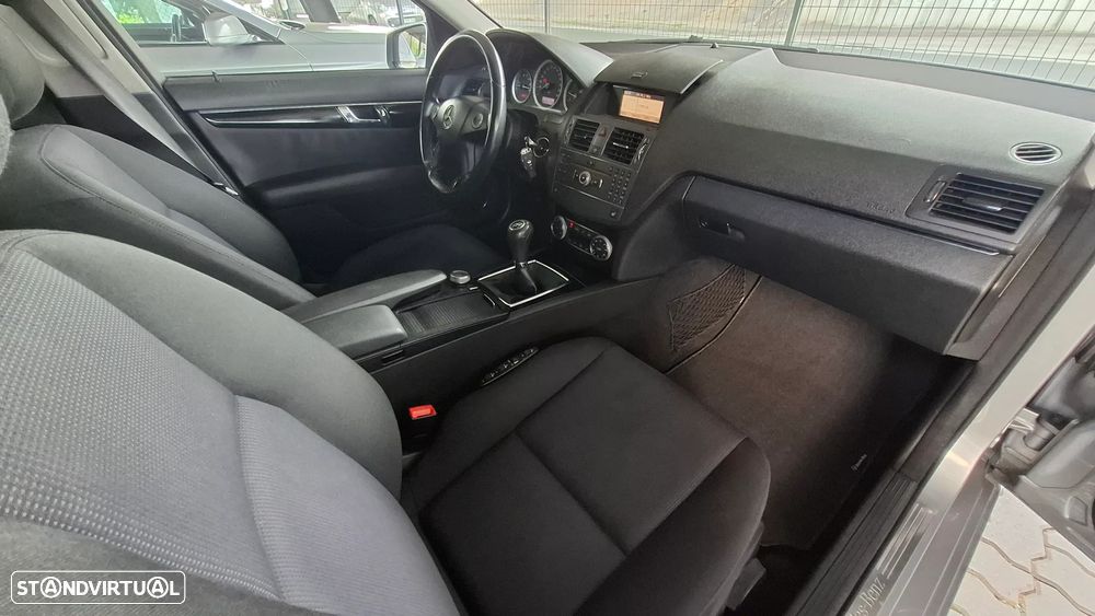 Mercedes-Benz C 220 CDi Avantgarde BlueEfficiency - 26