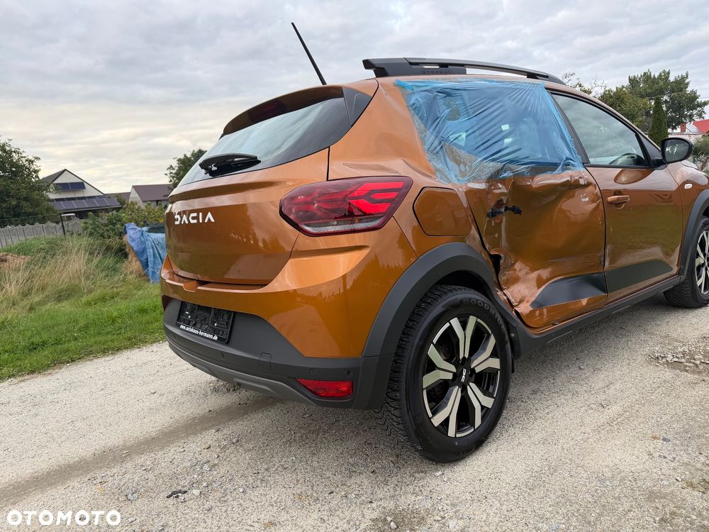 Dacia Sandero Stepway TCe 110 ULTIMATE - 6
