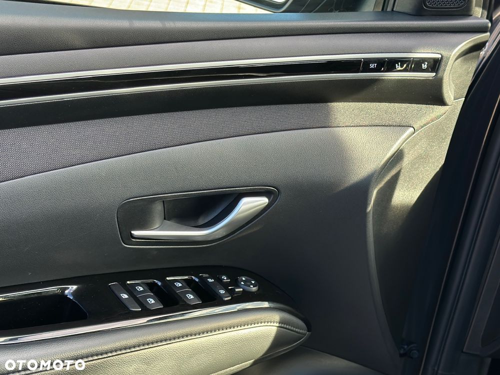 Hyundai Tucson 1.6 T-GDi HEV Platinum 2WD - 16