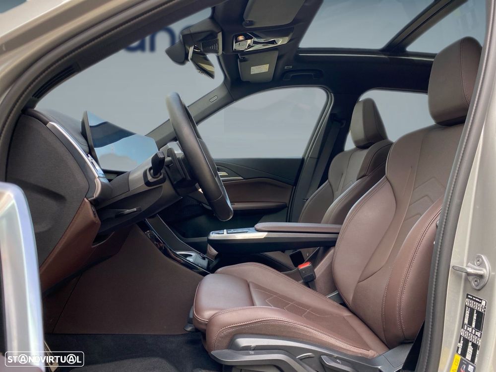 BMW iX1 eDrive20 Pack Desportivo M - 3