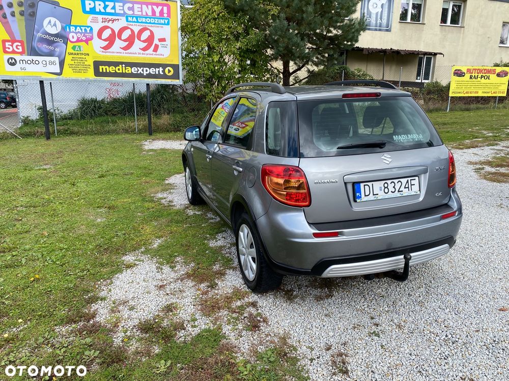 Suzuki SX4 1.9 DDiS DPF 4x4 Comfort - 17