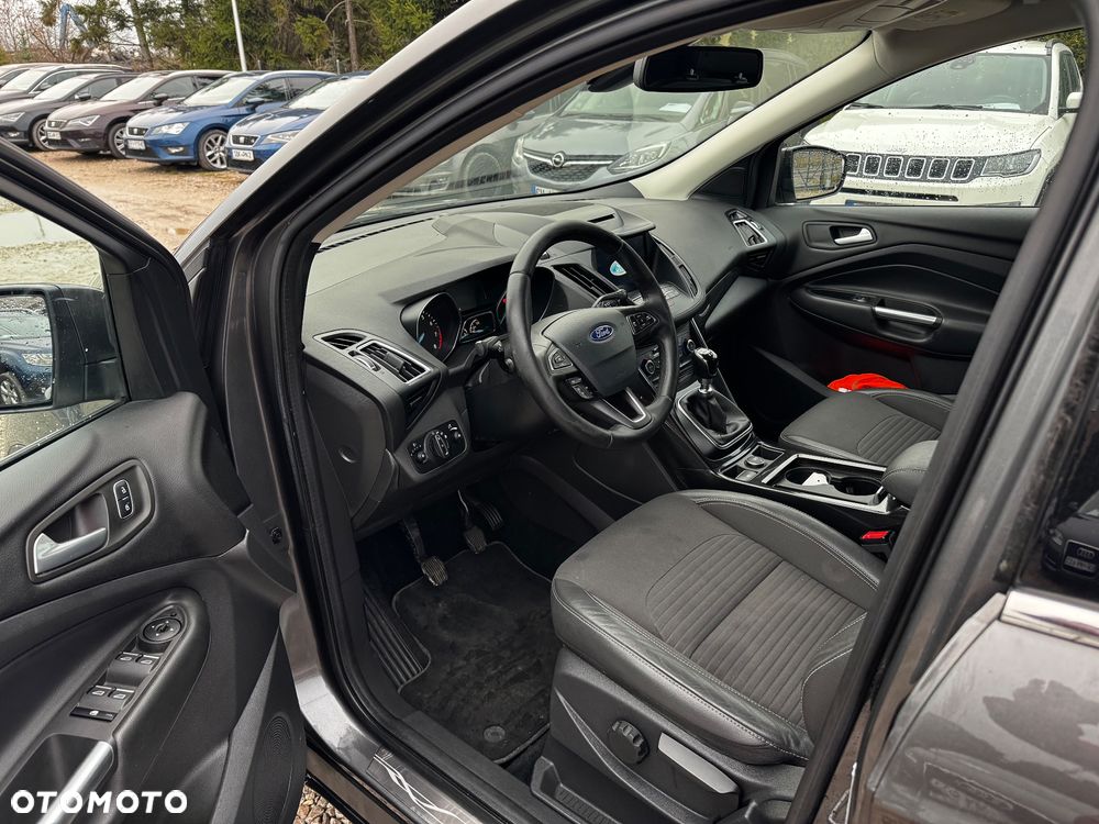 Ford Kuga 1.5 EcoBoost 2x4 Titanium - 23