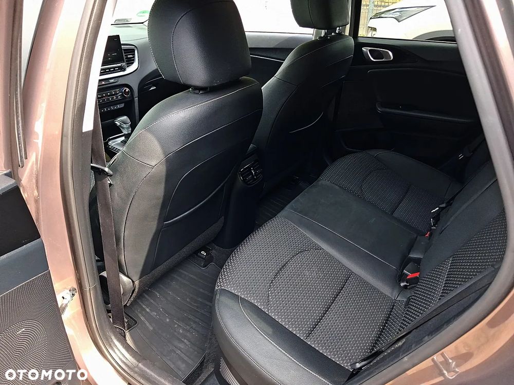 Kia Ceed 1.6 GDI PHEV L Business Line DCT - 10