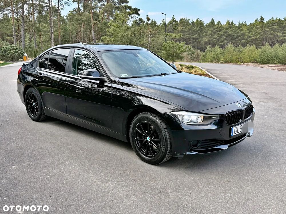 BMW Seria 3 318d - 1